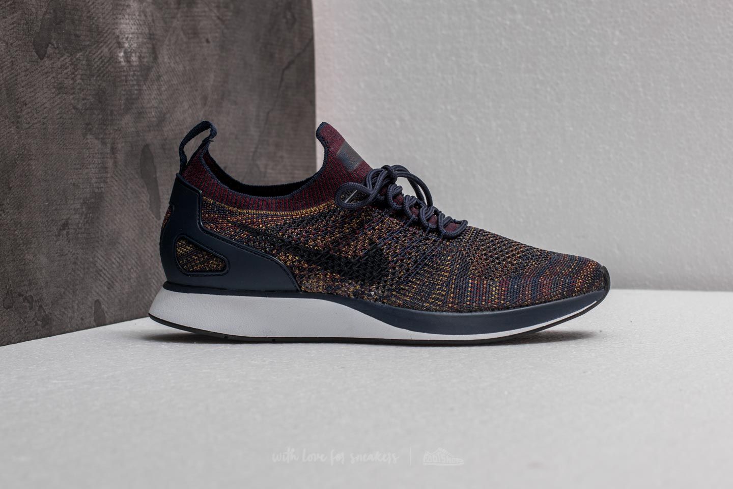 nike flyknit mariah homme nike flyknit mariah homme