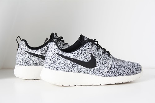 nike lunarcharge essential femme chaussures air max 98 noir femme nike lunarcharge essential femme chaussures air max 98 noir femme