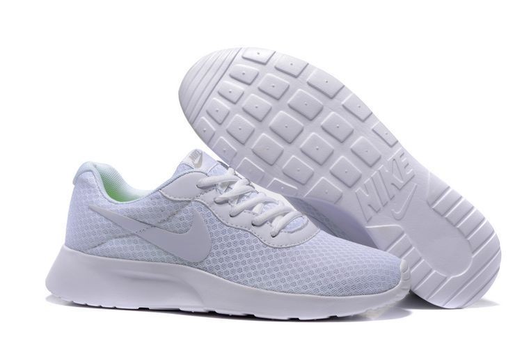 nike tanjun homme gris